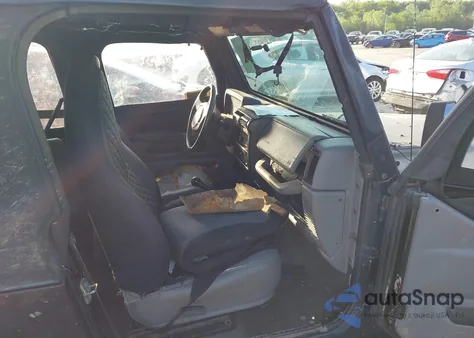 1997 Jeep Wrangler Se z USA, uszkodzony, nr VIN 1J4FY29P7VP529601